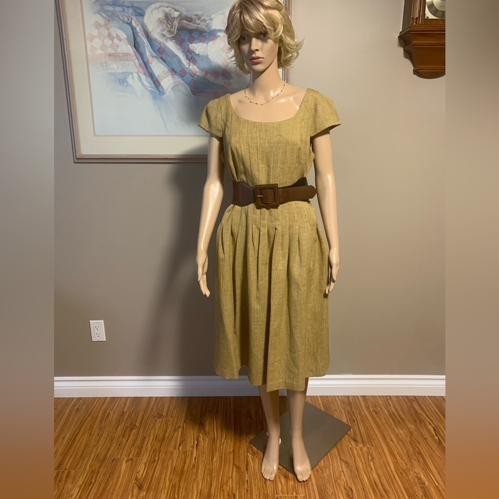 Ellen Tracy Women's Belted Lined Dress Gold Colour Size 16